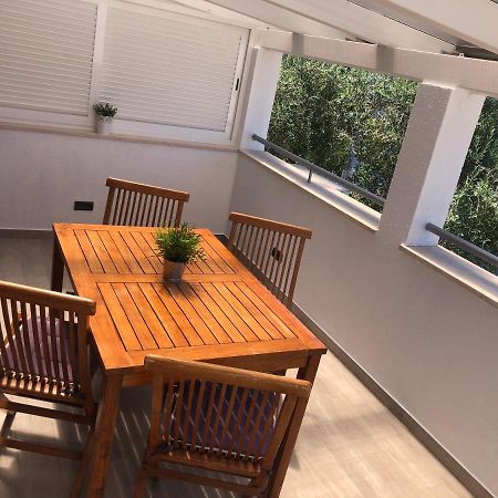 Apartmani Porat Malinska Esterno foto