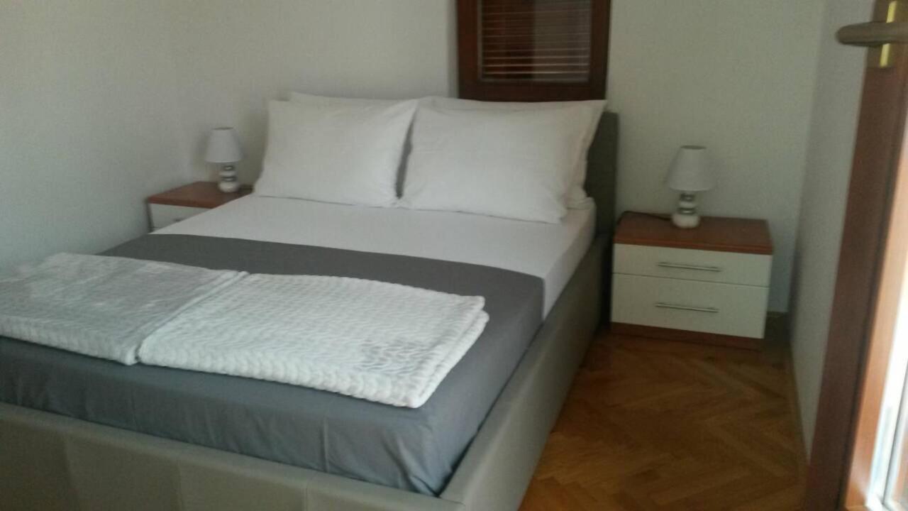 Apartmani Porat Malinska Esterno foto
