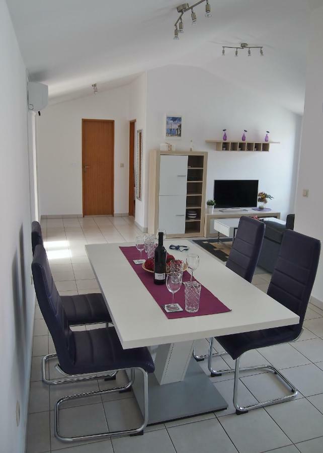 Apartmani Porat Malinska Esterno foto