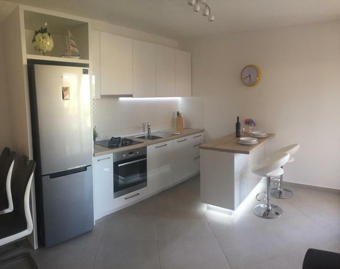 Apartmani Porat Malinska Esterno foto
